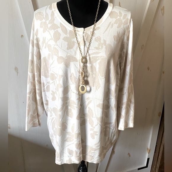 Roz & Ali Cardigan Sweater - Picture 1 of 7